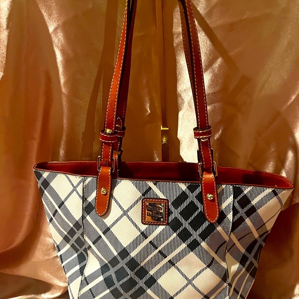 Dooney & Bourke Elegant Checkered Tote with Brown Leather Straps